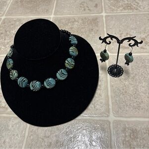 Elegant Blue and Black Beaded Jewelry Set